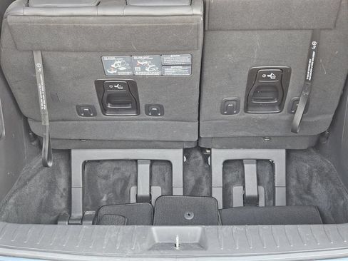Used 2024 Kia Carnival SX Prestige FWD image 35
