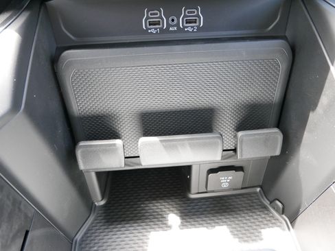 New 2026 RAM 1500 Big Horn AWD/4WD image 17