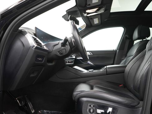 Used 2024 BMW X6 M60i AWD/4WD image 27