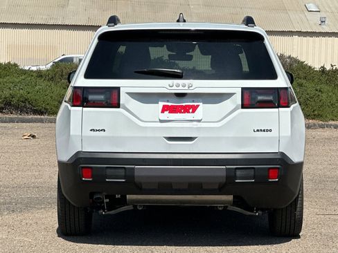 New 2026 Jeep Cherokee Laredo image 5