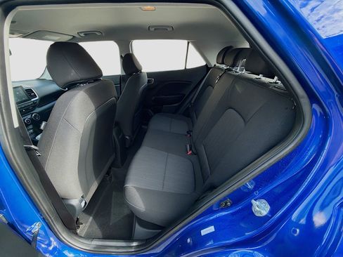 Used 2025 Hyundai Venue SE image 22