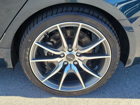 Used 2023 Genesis G70 2.0T image 29