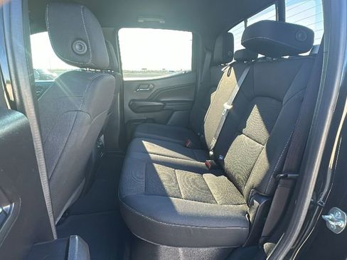 Used 2024 GMC Canyon Elevation w/ Convenience Package image 32