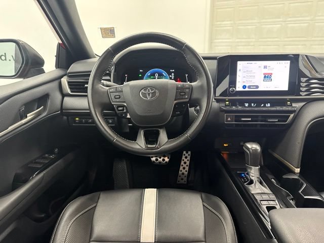 Used 2025 Toyota Camry SE FWD image 22