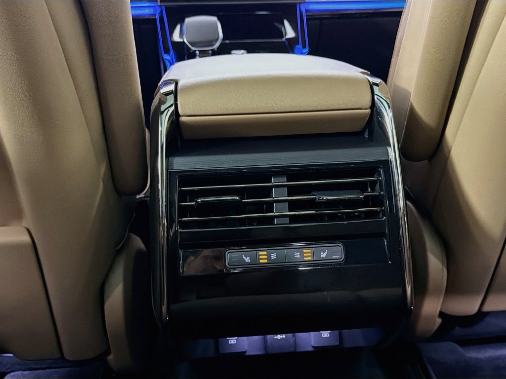 Certified 2025 Land Rover Range Rover Sport SE AWD/4WD image 27