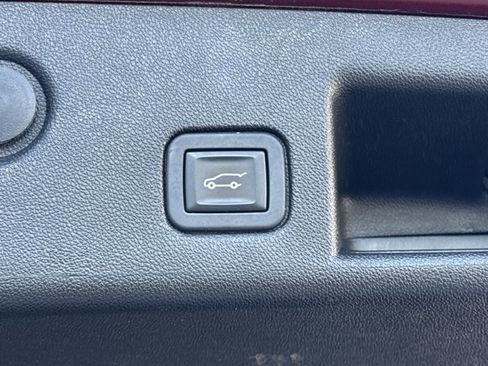 Used 2024 Chevrolet Silverado 2500 High Country w/ Technology Package image 7