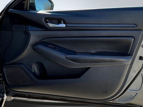 Used 2024 Nissan Altima 2.5 SV image 29