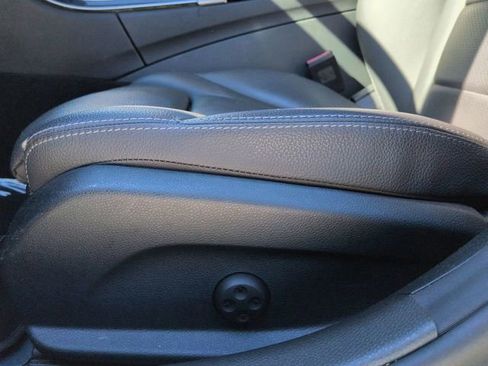 Used 2020 Mercedes-Benz C 300 Sedan image 19