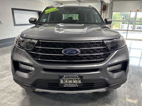 Used 2021 Ford Explorer XLT w/ Equipment Group 202A AWD/4WD image 3