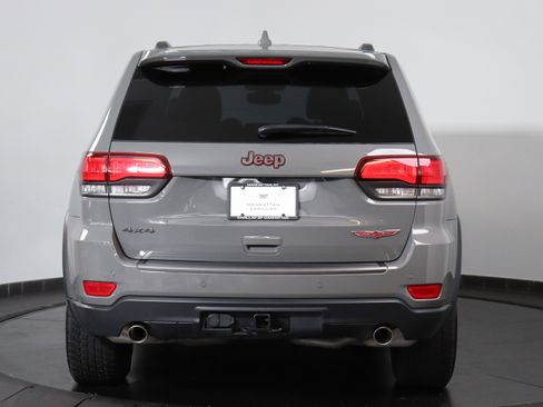 Used 2021 Jeep Grand Cherokee Trailhawk image 4