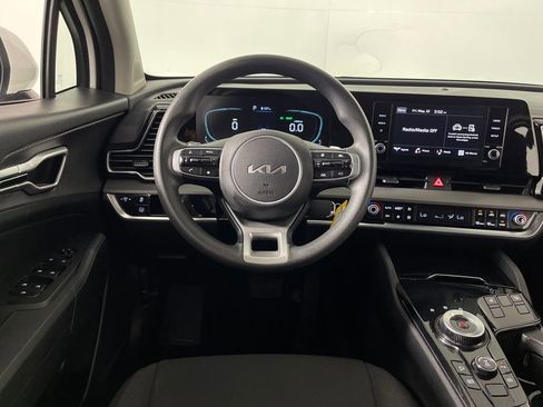 Used 2023 Kia Sportage LX AWD/4WD image 15