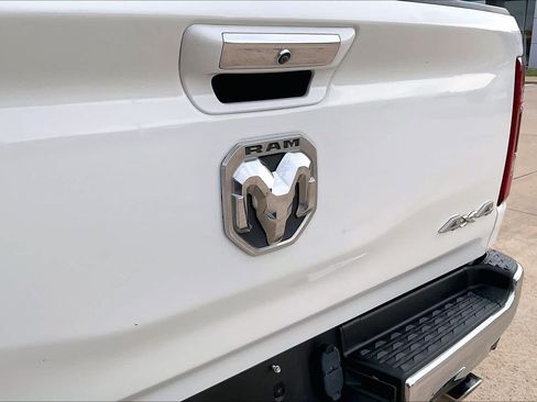 Used 2022 RAM 1500 Laramie AWD/4WD image 10