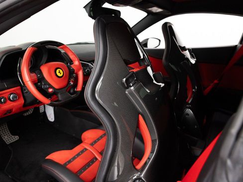 Certified 2015 Ferrari 458 Italia Coupe RWD image 51