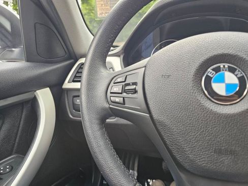 Used 2016 BMW 320i xDrive Sedan AWD/4WD image 33