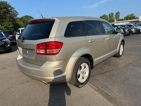 Used 2009 Dodge Journey SXT FWD image 5