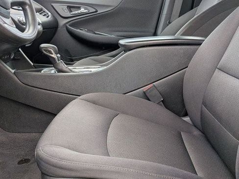 Used 2022 Chevrolet Malibu LT FWD image 12
