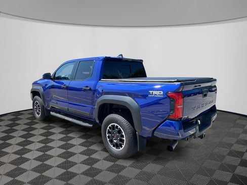 Used 2024 Toyota Tacoma TRD Off-Road w/ TRD Off Road Upgrade Package AWD/4WD image 3