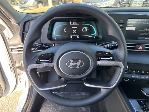 New 2026 Hyundai Elantra Blue image 23