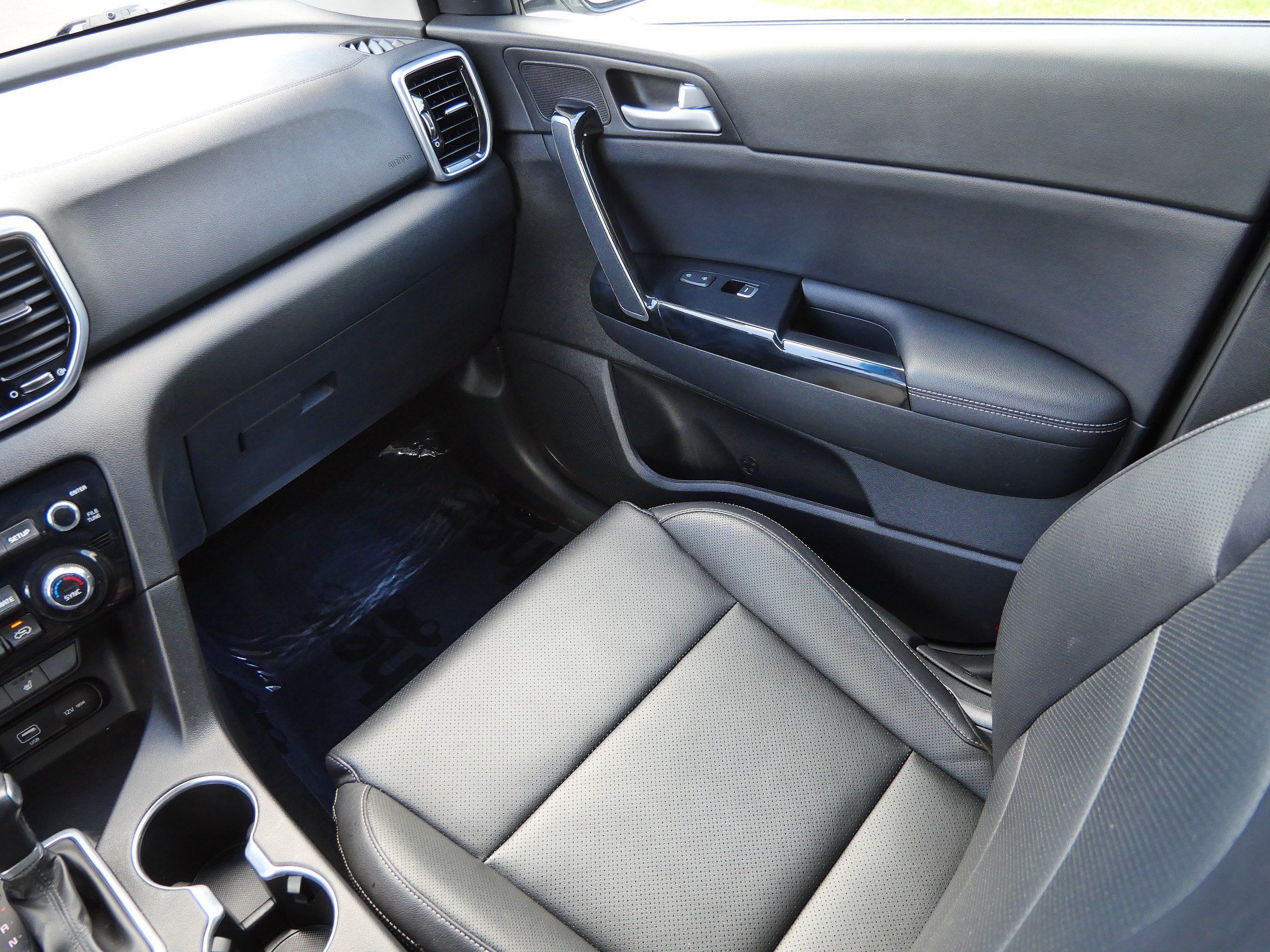 Used 2021 Kia Sportage EX AWD/4WD image 11