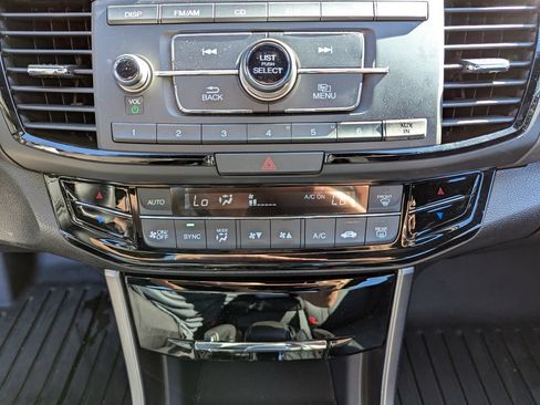 Used 2017 Honda Accord Sport Special Edition image 22