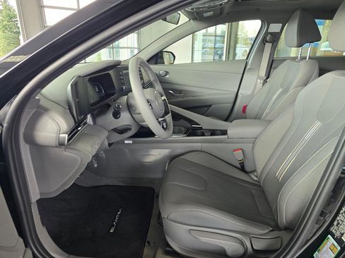 New 2026 Hyundai Elantra SEL Sport image 17