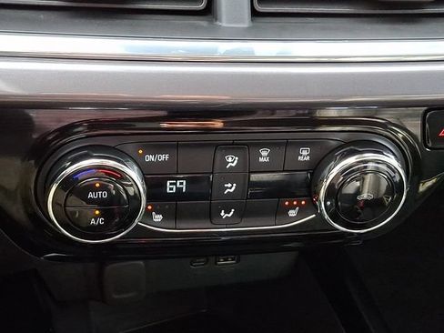 Used 2025 Chevrolet Trax ACTIV w/ Driver Confidence Package FWD image 16