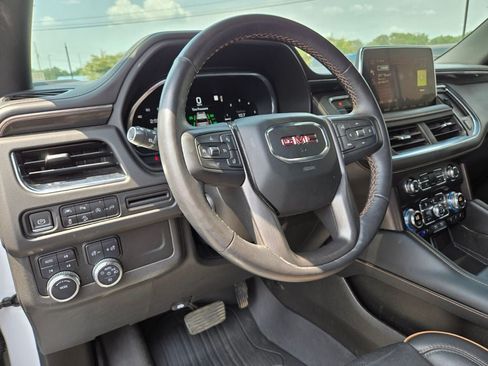Used 2022 GMC Yukon AT4 AWD/4WD image 11