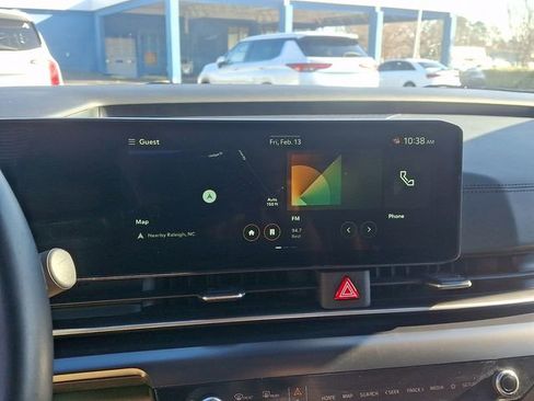 Used 2025 Kia Carnival image 19