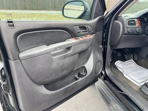 Used 2012 Chevrolet Tahoe LT image 6