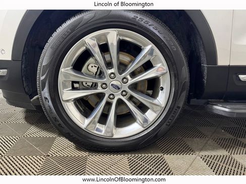 Used 2018 Ford Explorer Limited w/ Equipment Group 301A AWD/4WD image 27