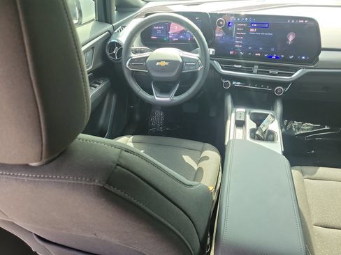 Used 2025 Chevrolet Equinox EV LT w/ Comfort Package FWD image 12