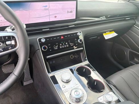 New 2026 Genesis GV80 2.5T Standard AWD/4WD image 30
