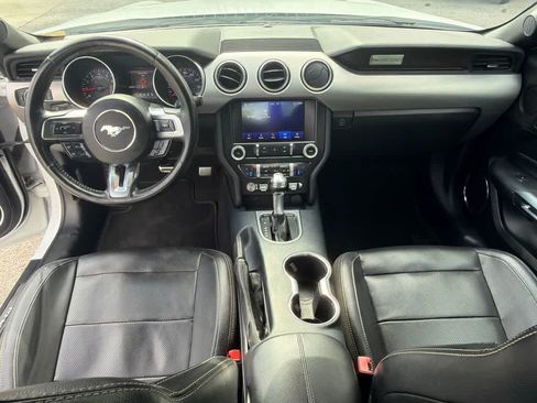 Used 2022 Ford Mustang Premium RWD image 15