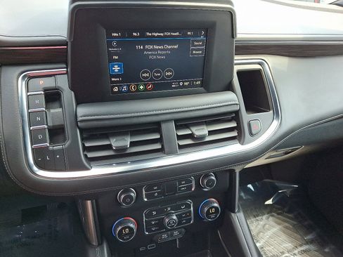 Used 2024 Chevrolet Suburban LS image 17