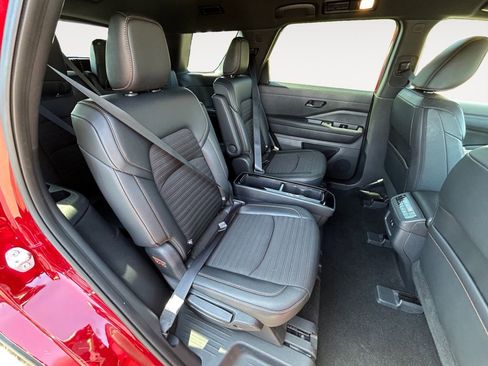 Used 2023 Nissan Pathfinder Rock Creek image 11