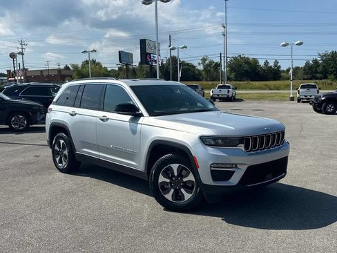 Used 2024 Jeep Grand Cherokee Limited 4xe AWD/4WD image 2
