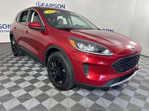 Used 2021 Ford Escape SE w/ Convenience Package AWD/4WD image 3