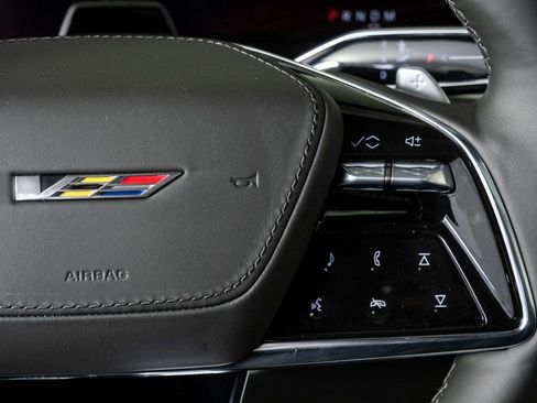 Used 2026 Cadillac Escalade V w/ LPO, ONYX Package image 11