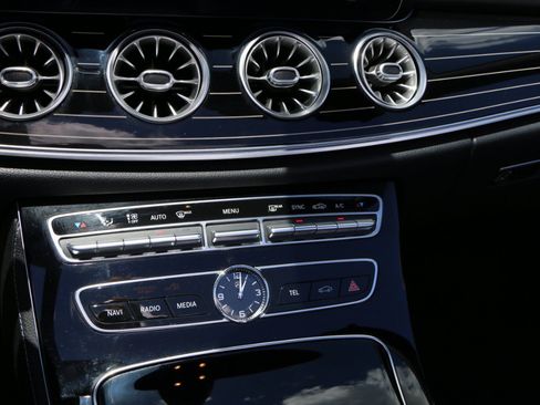 Used 2020 Mercedes-Benz E 450 Cabriolet image 23