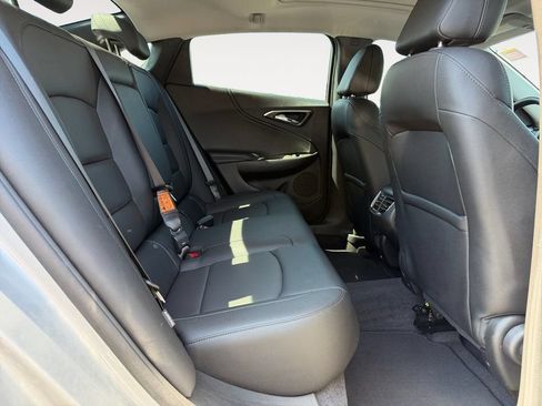 Used 2022 Chevrolet Malibu LT w/ Leather Package FWD image 23