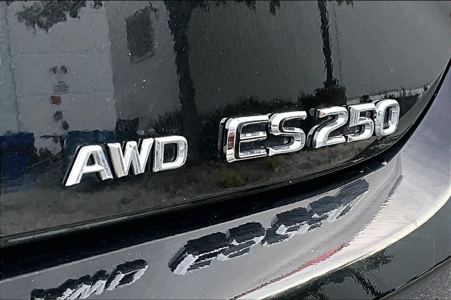Used 2024 Lexus ES 250 w/ Premium Package AWD/4WD image 30