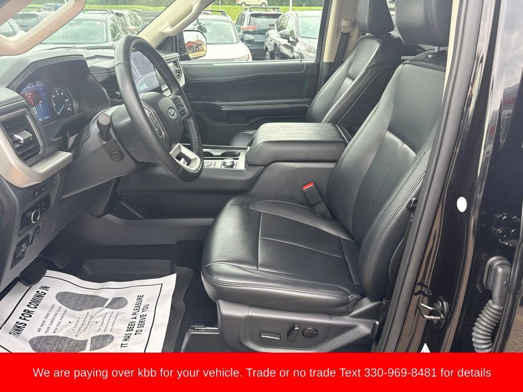 Used 2024 Ford Expedition XLT AWD/4WD image 9
