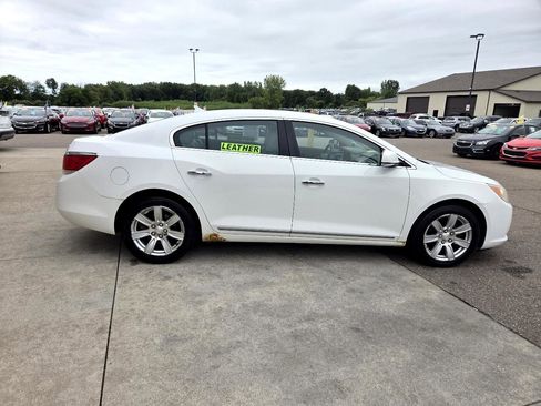Used 2011 Buick LaCrosse CXL image 4
