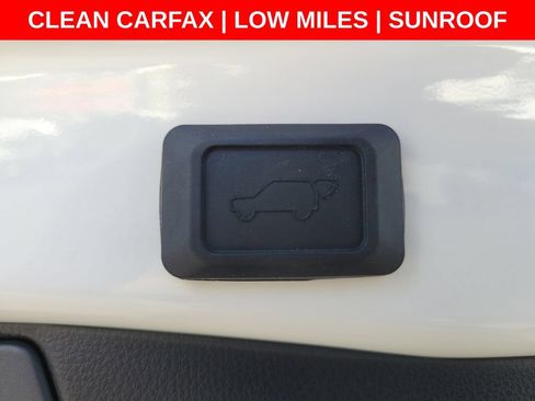 Used 2025 Toyota RAV4 XLE w/ Convenience Package FWD image 12
