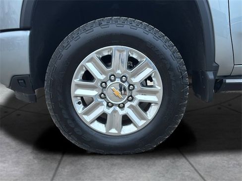 Used 2024 Chevrolet Silverado 2500 High Country w/ High Country Premium Package image 35