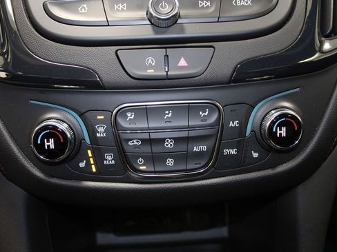 Used 2024 Chevrolet Equinox RS w/ RS Leather Package image 48