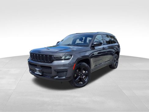 Used 2022 Jeep Grand Cherokee L Laredo AWD/4WD image 1