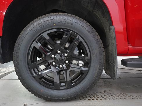 Used 2020 Chevrolet Silverado 1500 LT Trail Boss AWD/4WD image 32