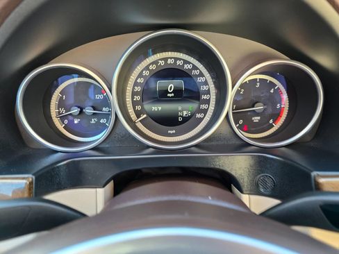 Used 2016 Mercedes-Benz E 250 4MATIC Sedan image 14