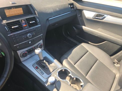 Used 2008 Mercedes-Benz C 300 4MATIC Sedan image 24